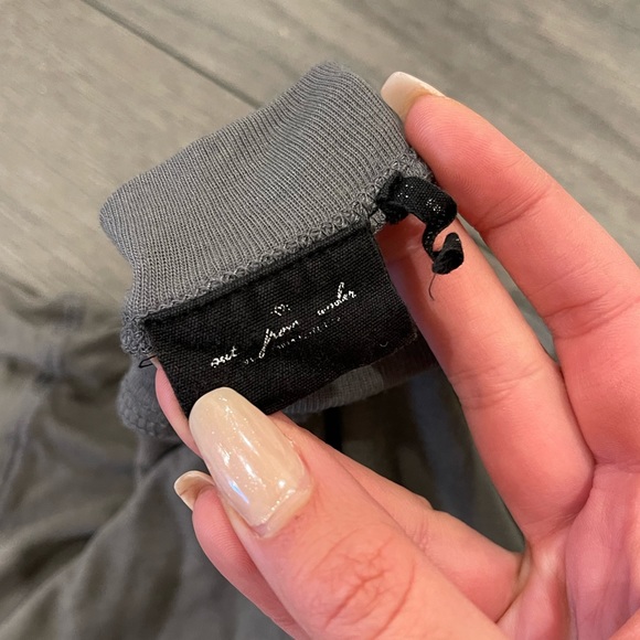 urban outfitters tee - Picture 3 of 3